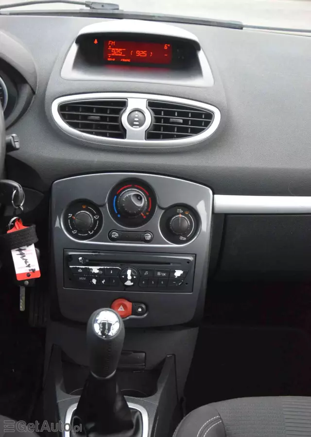 RENAULT Clio TCe 100 Grandtour Dynamique