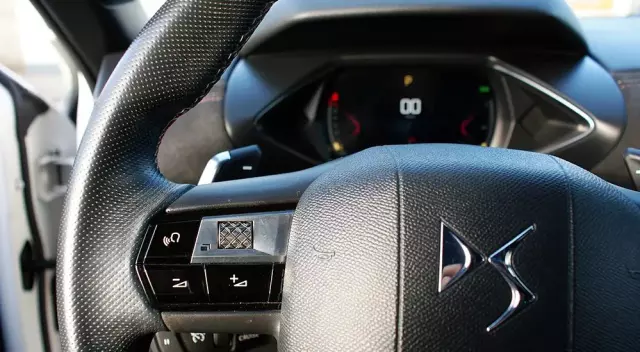 DS AUTOMOBILES DS 3 Crossback DS3 PureTech 130 Performance Line