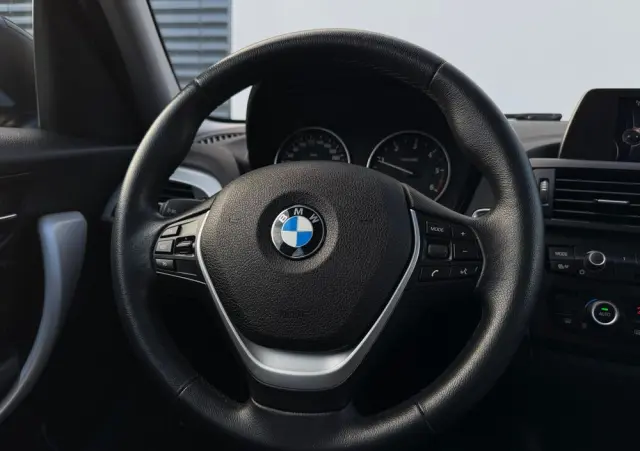 BMW Seria 1 118d