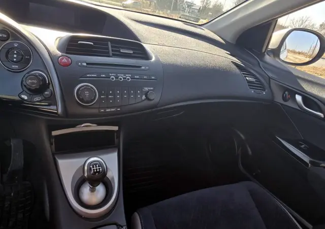 HONDA Civic 1.4i-DSi Sport