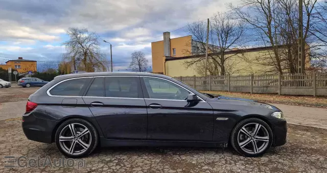 BMW Seria 5 520d Touring Modern Line