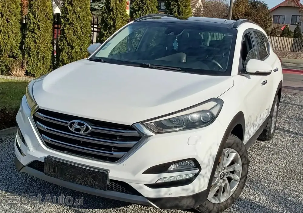 HYUNDAI Tucson 