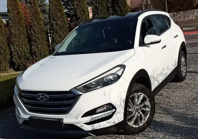HYUNDAI Tucson 