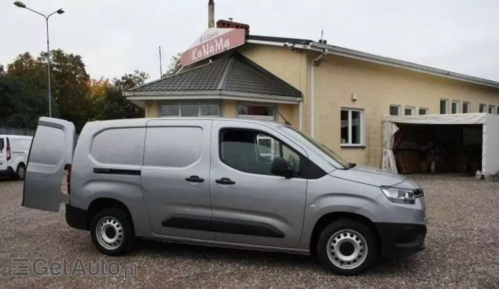 TOYOTA Proace 