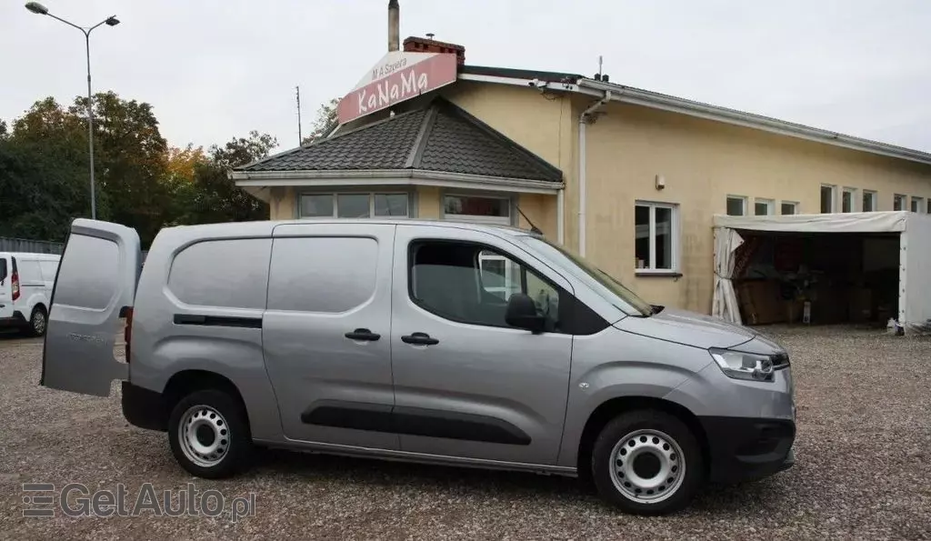 TOYOTA Proace 