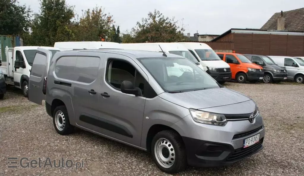 TOYOTA Proace 