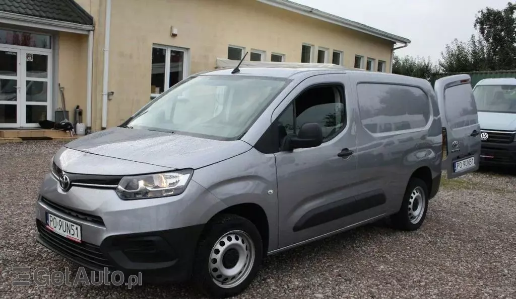 TOYOTA Proace 