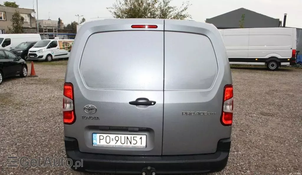 TOYOTA Proace 