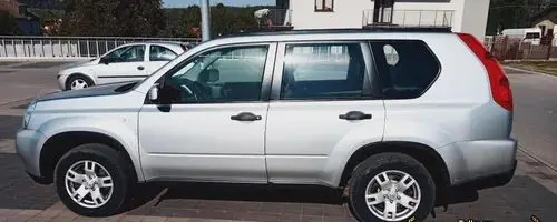 NISSAN X-Trail SE 4WD