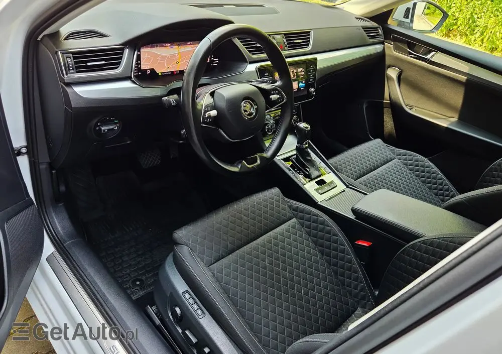 SKODA Superb 2.0 TDI SCR 4x4 Style DSG