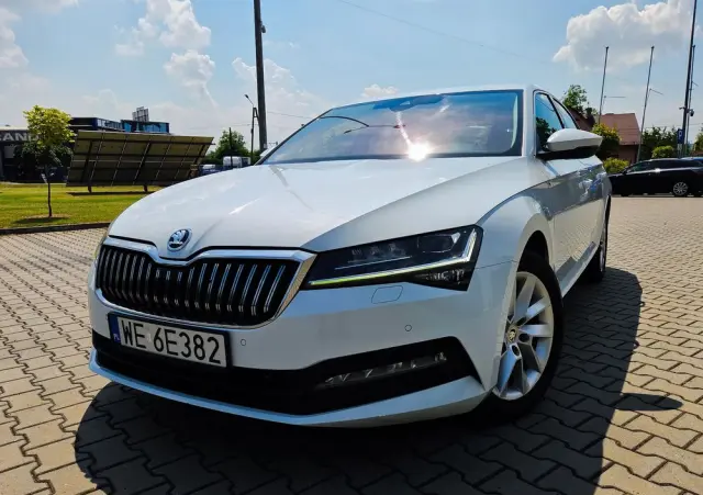 SKODA Superb 2.0 TDI SCR 4x4 Style DSG