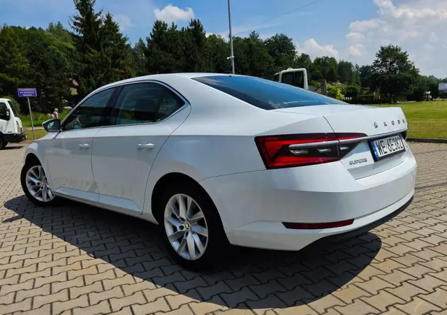 SKODA Superb 2.0 TDI SCR 4x4 Style DSG