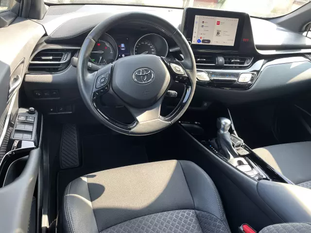TOYOTA C-HR Style CVT