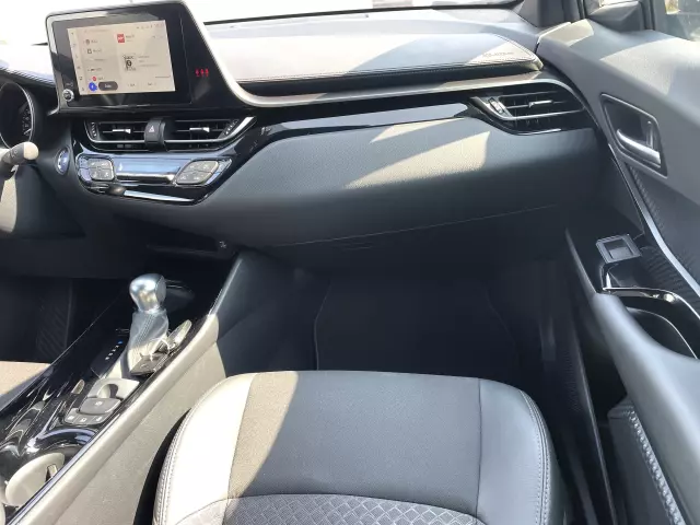 TOYOTA C-HR Style CVT