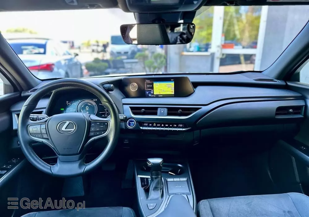 LEXUS UX 250h Business Edition