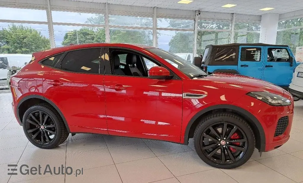 JAGUAR E-Pace 