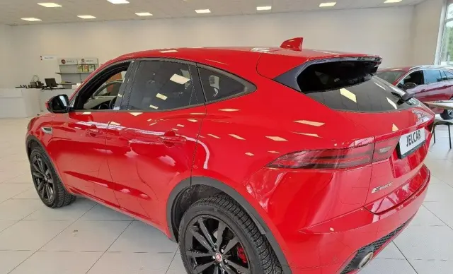 JAGUAR E-Pace 