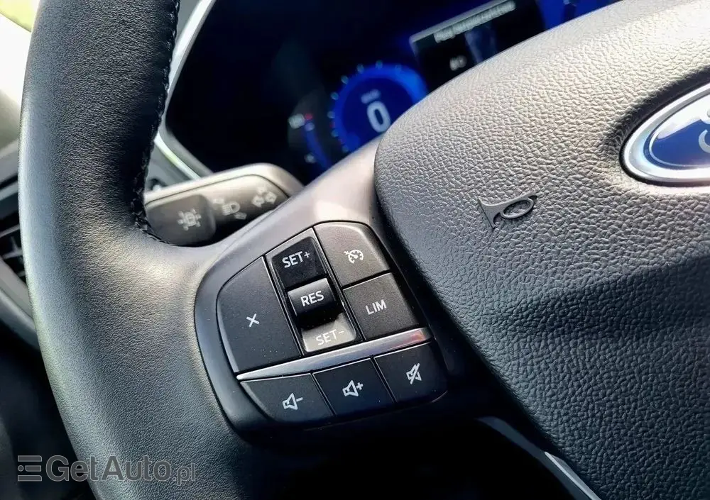 FORD Kuga 2.0 EcoBlue 4x4 TITANIUM