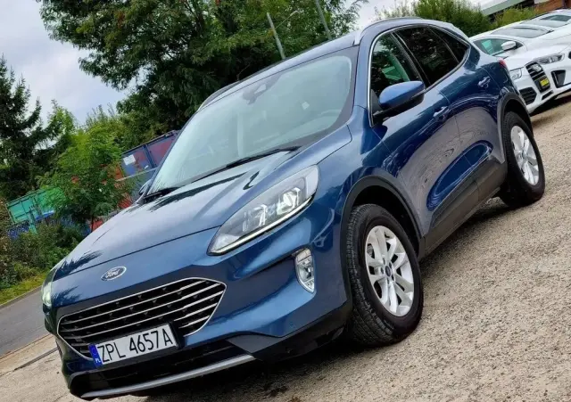 FORD Kuga 2.0 EcoBlue 4x4 TITANIUM