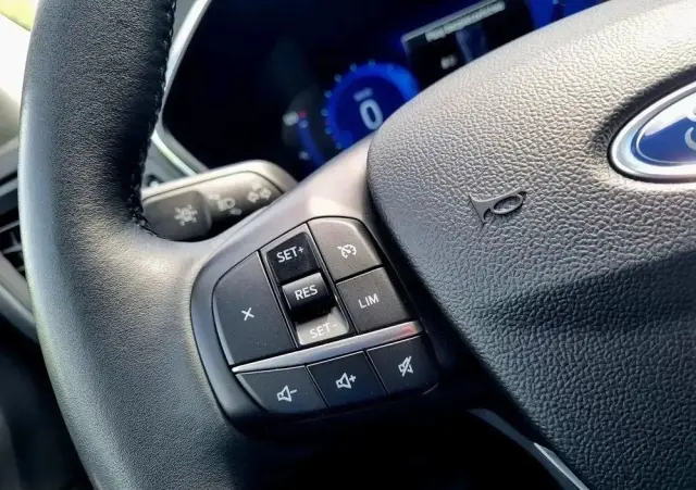 FORD Kuga 2.0 EcoBlue 4x4 TITANIUM