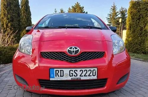 TOYOTA Yaris 