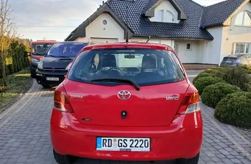 TOYOTA Yaris 