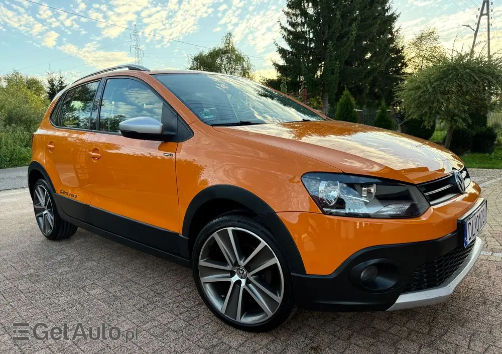 VOLKSWAGEN Polo Cross 