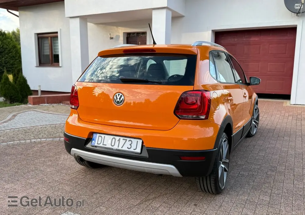 VOLKSWAGEN Polo Cross 