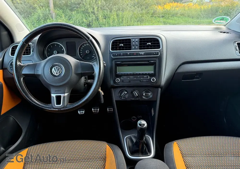 VOLKSWAGEN Polo Cross 