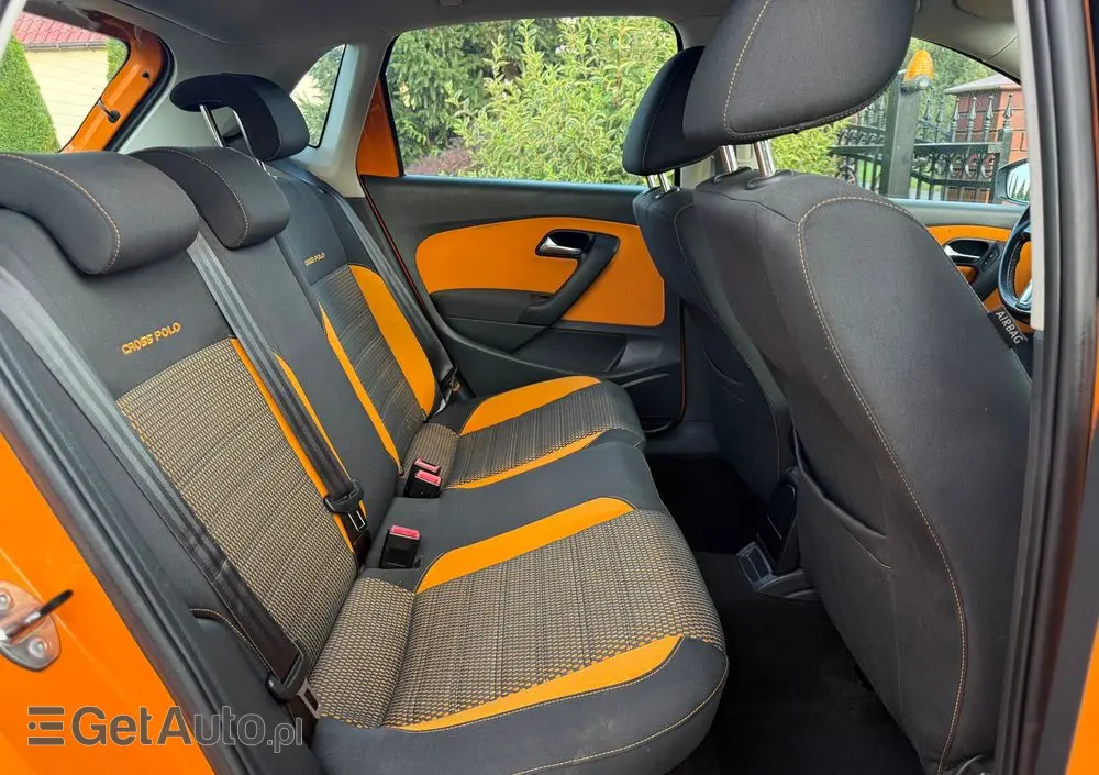 VOLKSWAGEN Polo Cross 