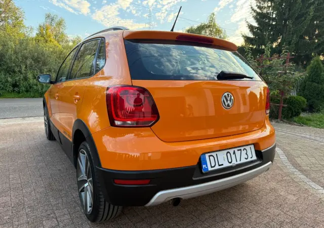 VOLKSWAGEN Polo Cross 