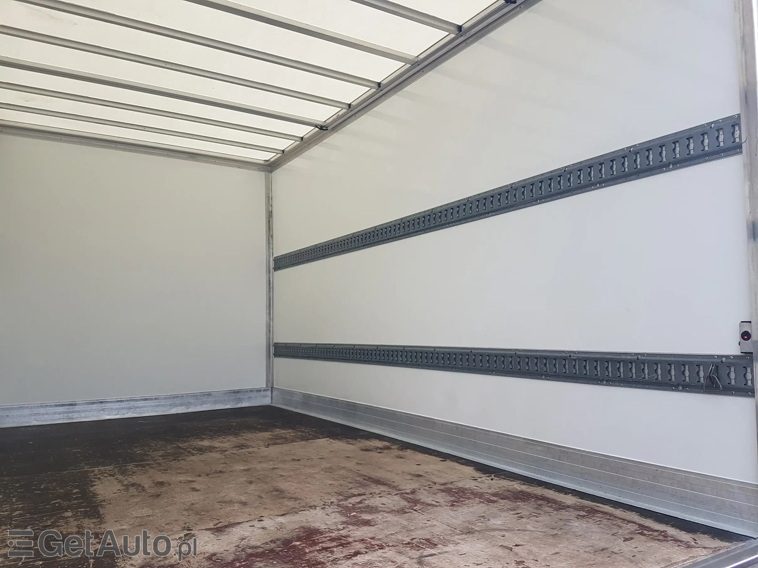 RENAULT Master FWD 8EP KONTENER 4,22x2,23x2,24 KLIMA MANUAL 6-BIEGÓ