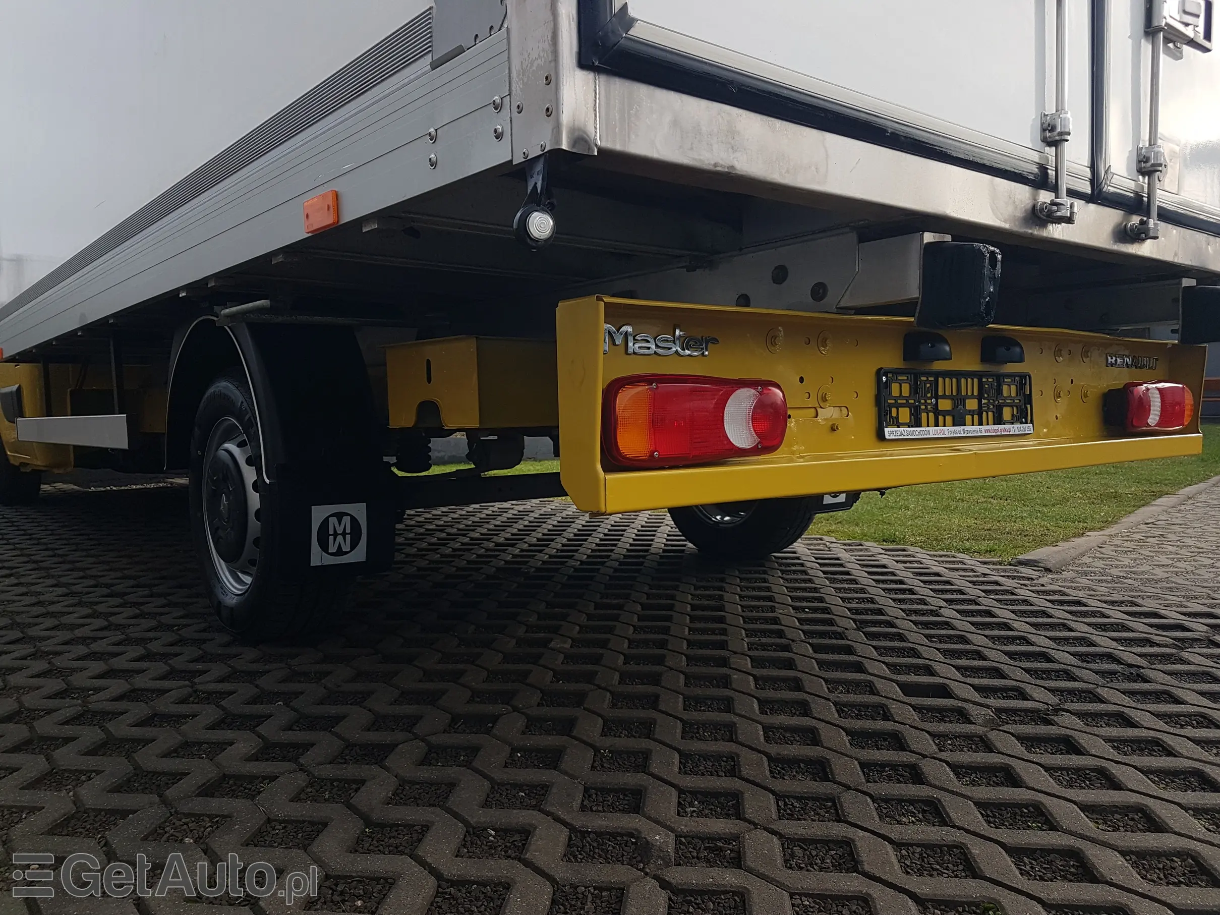 RENAULT Master FWD 8EP KONTENER 4,22x2,23x2,24 KLIMA MANUAL 6-BIEGÓ