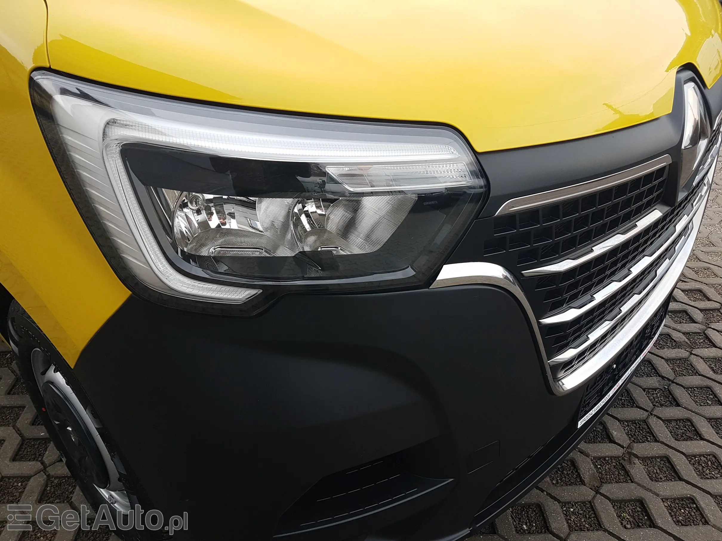 RENAULT Master FWD 8EP KONTENER 4,22x2,23x2,24 KLIMA MANUAL 6-BIEGÓ