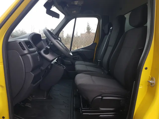 RENAULT Master FWD 8EP KONTENER 4,22x2,23x2,24 KLIMA MANUAL 6-BIEGÓ