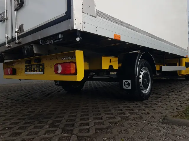 RENAULT Master FWD 8EP KONTENER 4,22x2,23x2,24 KLIMA MANUAL 6-BIEGÓ