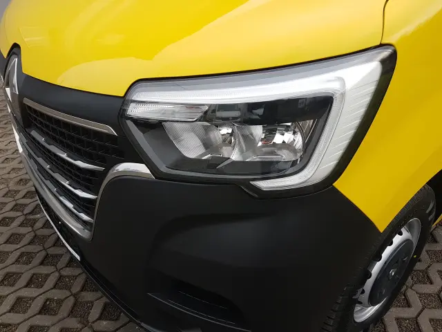 RENAULT Master FWD 8EP KONTENER 4,22x2,23x2,24 KLIMA MANUAL 6-BIEGÓ