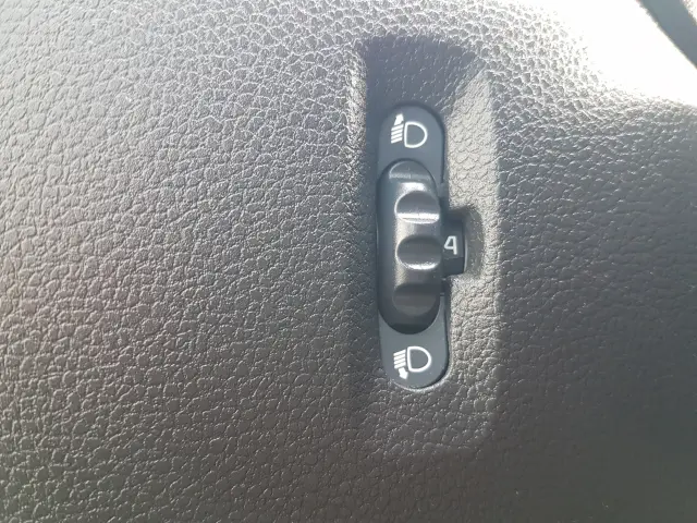 RENAULT Master FWD 8EP KONTENER 4,22x2,23x2,24 KLIMA MANUAL 6-BIEGÓ