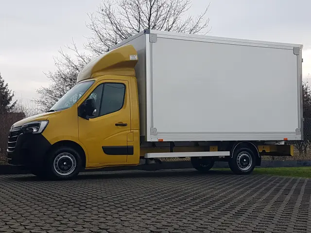 RENAULT Master FWD 8EP KONTENER 4,22x2,23x2,24 KLIMA MANUAL 6-BIEGÓ