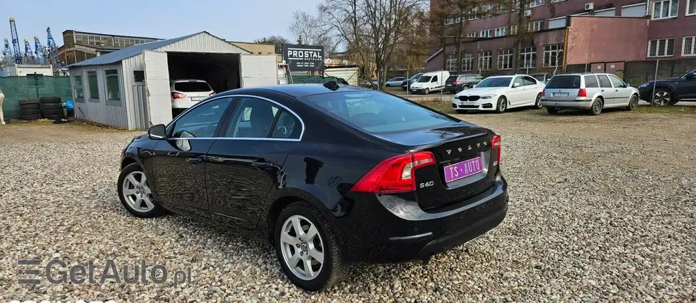 VOLVO S60 D3 Geartronic Momentum