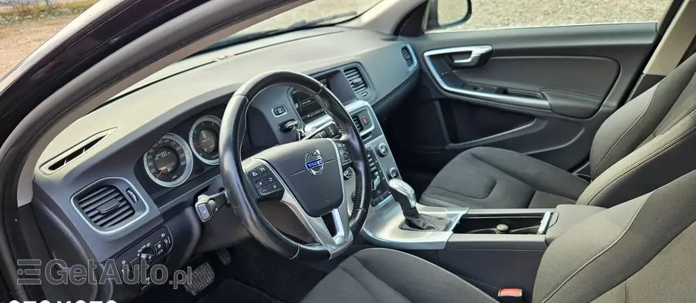 VOLVO S60 D3 Geartronic Momentum