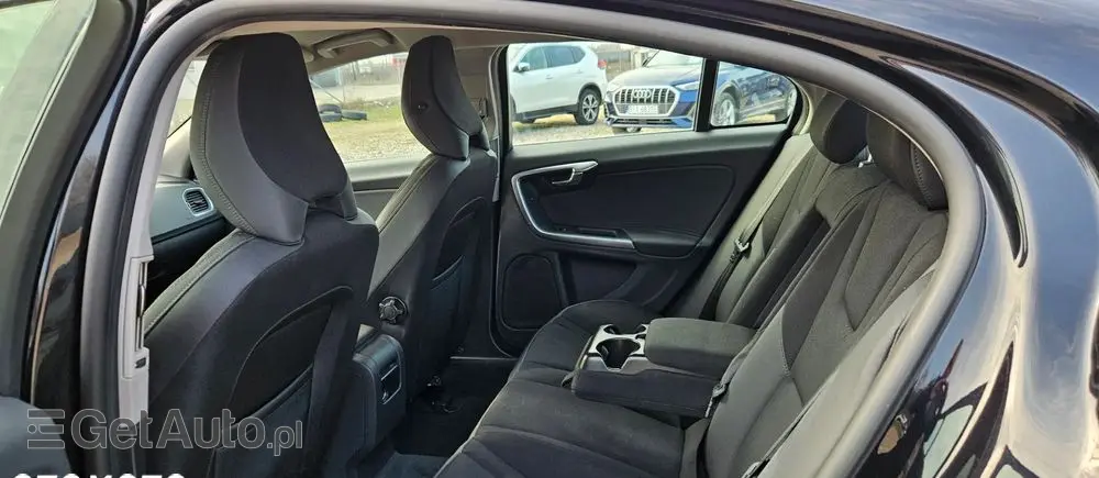 VOLVO S60 D3 Geartronic Momentum