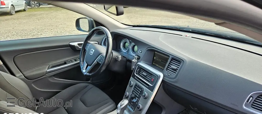 VOLVO S60 D3 Geartronic Momentum