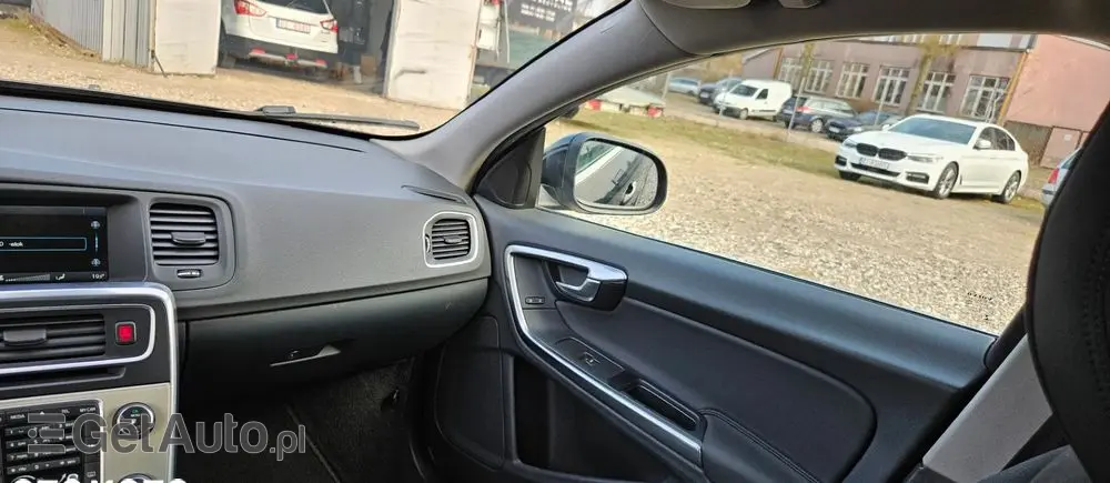 VOLVO S60 D3 Geartronic Momentum