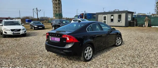 VOLVO S60 D3 Geartronic Momentum