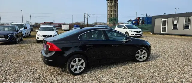 VOLVO S60 D3 Geartronic Momentum