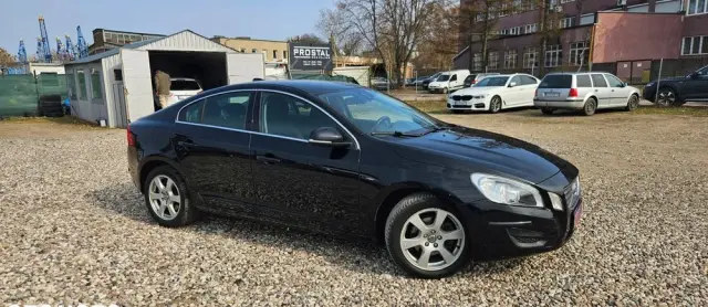VOLVO S60 D3 Geartronic Momentum