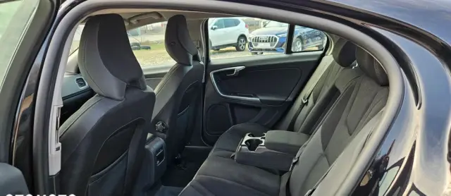 VOLVO S60 D3 Geartronic Momentum