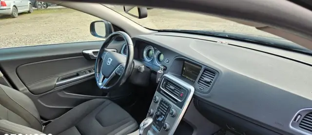 VOLVO S60 D3 Geartronic Momentum