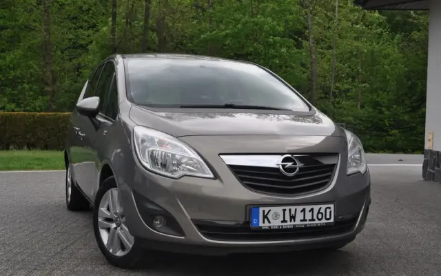 OPEL Meriva 1.4 Design Edition